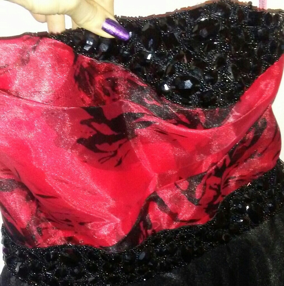 🌹NWOT Sexy Red & Black Strapless Cocktail Dress
